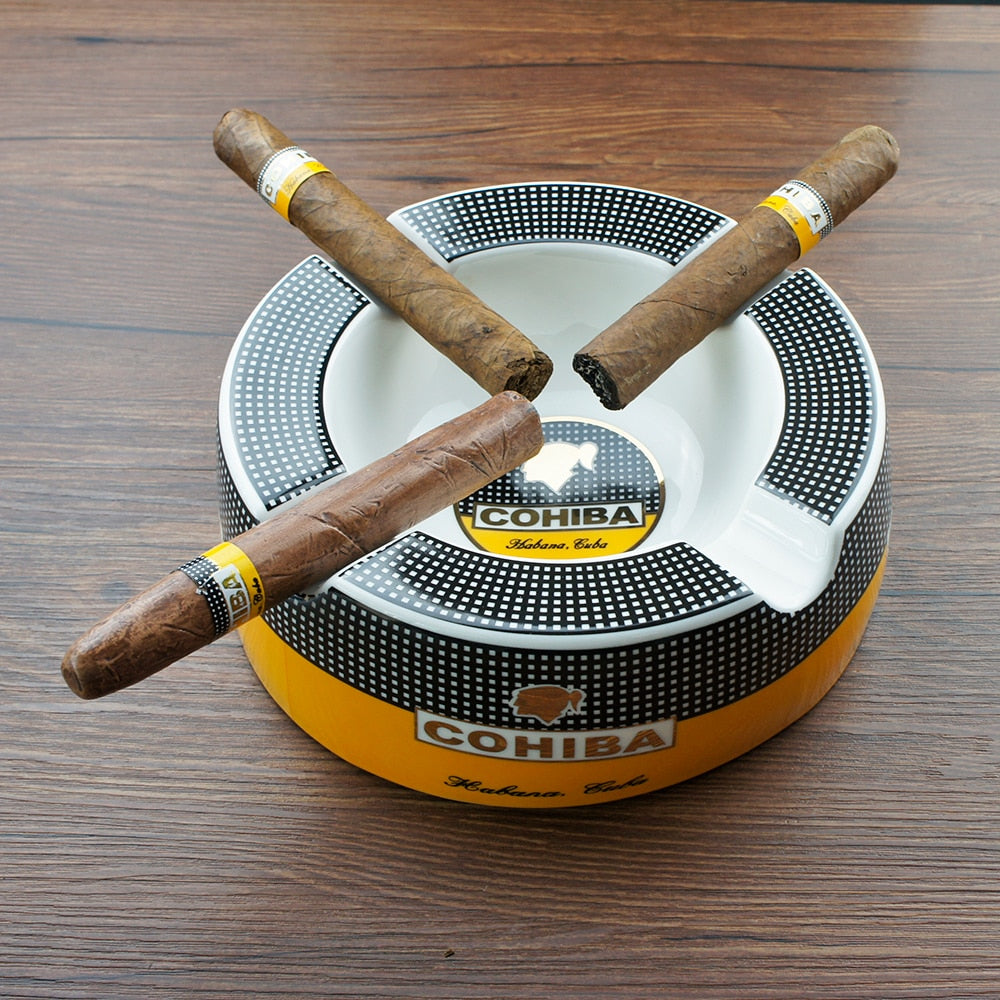Cigar four middle round ashtray